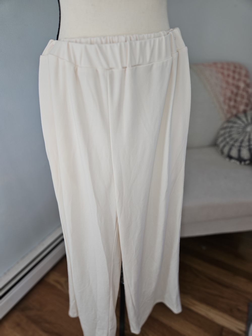 Cream Wide-Leg Pull-On Pants with Elastic Waist.short Girl Friendly.
